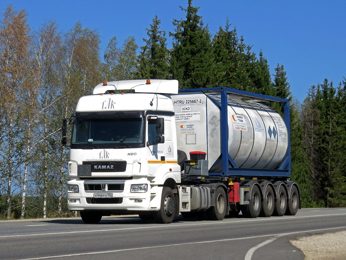 Нижегородская область, № Х 946 РН 152 — КамАЗ-5490-S5(87)