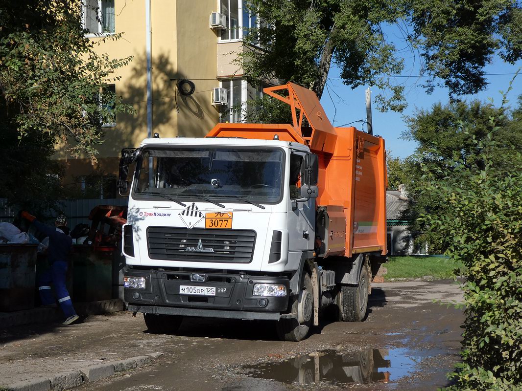 Приморский край, № М 105 ОР 125 — МАЗ-534025