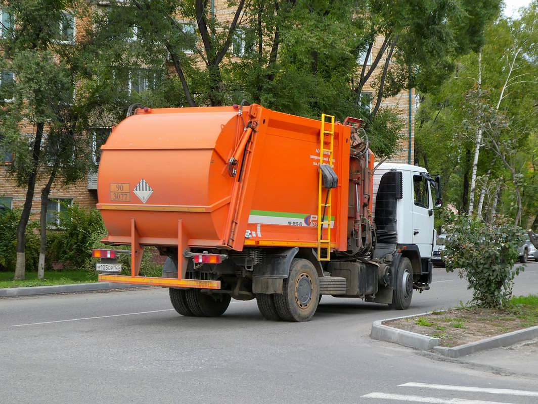 Приморский край, № М 105 ОР 125 — МАЗ-534025