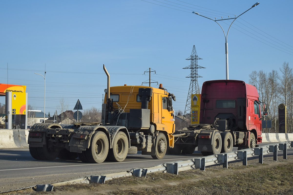 Омская область, № Т 550 КУ 55 — КамАЗ-65116-A4(23); Омская область, № У 313 ХК 55 — Howo HW ZZ4327