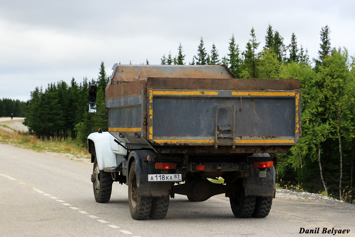 Ненецкий автономный округ, № А 118 КА 83 — ГАЗ-33086 «Земляк»