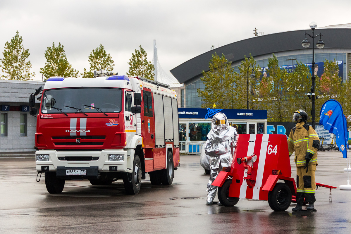 Санкт-Петербург, № К 563 РТ 198 — КамАЗ-43265-5H(56); Санкт-Петербург, № ВР 1098 78 — 8850-0000010 [885000]; Санкт-Петербург — Финал соревнований по скоростному маневрированию на пожарных автомобилях "Трасса-01", 23.10.2021