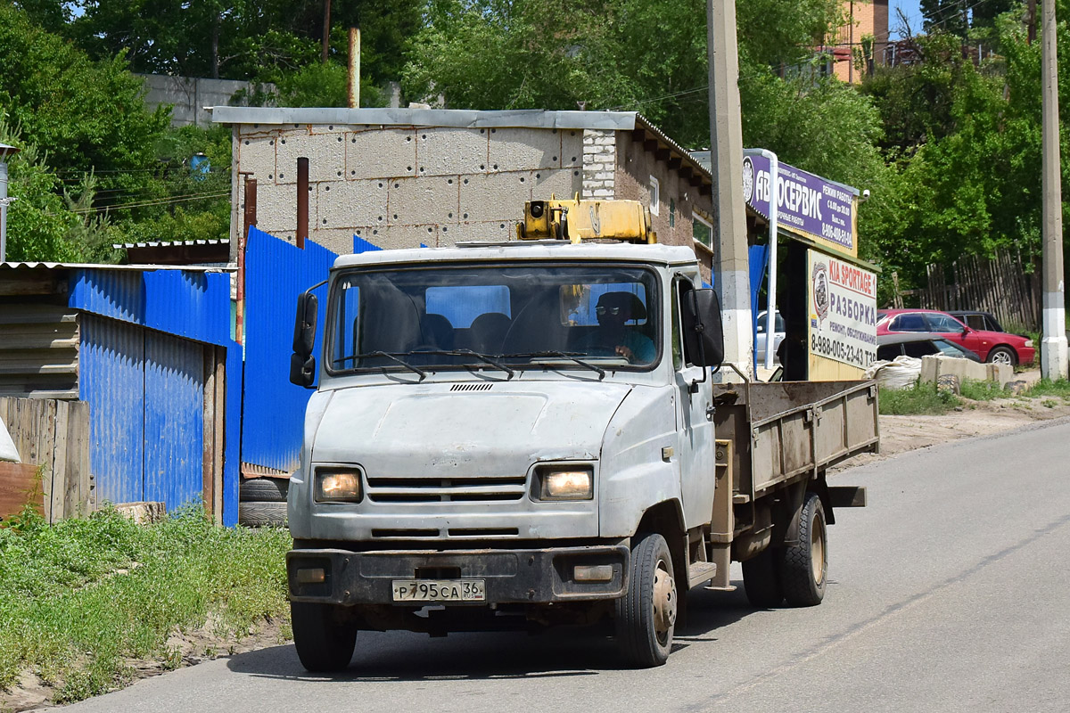 Волгоградская область, № Р 795 СА 36 — ЗИЛ-5301 "Бычок"(общая модель)