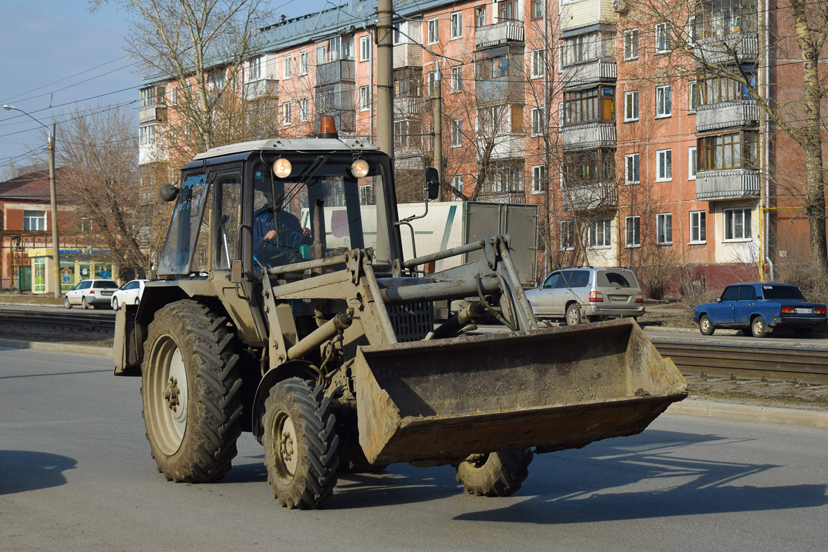 Алтайский край, № (22) Б/Н СТ 0704 — Беларус-82.1; Алтайский край — Спецтехника с нечитаемыми на фото номерами