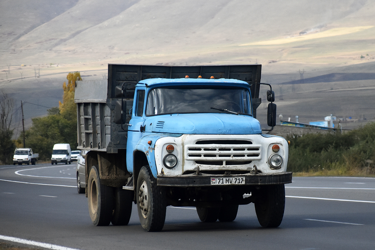 Армения, № 71 MV 717 — ЗИЛ-495810