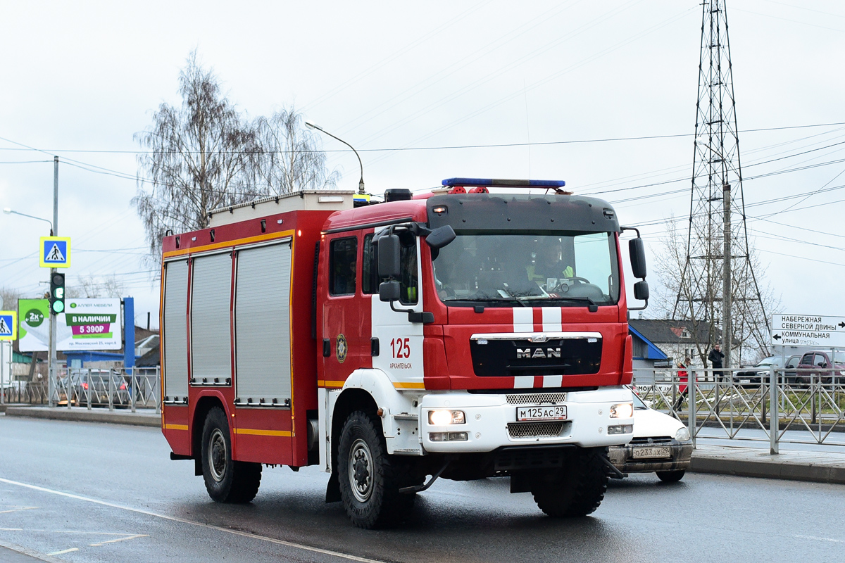 Архангельская область, № 125 — MAN TGM 18.330