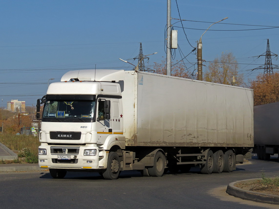 Саратовская область, № К 325 АС 164 — КамАЗ-5490-S5(87)