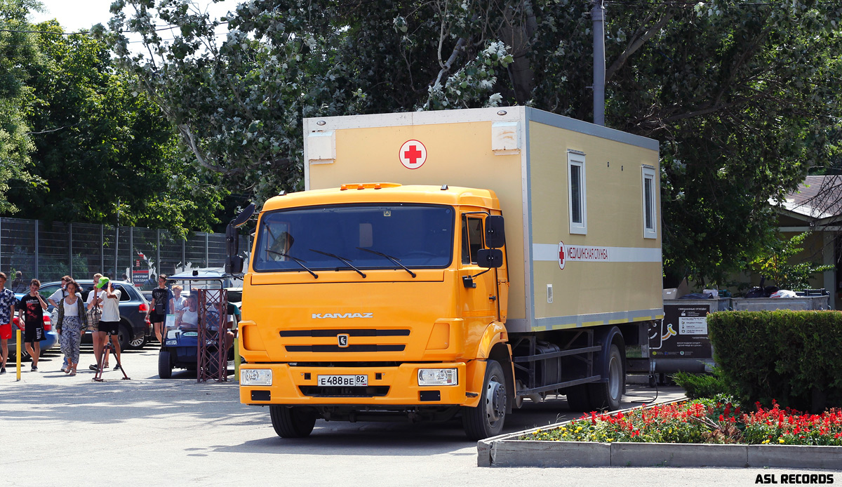 Крым, № Е 488 ВЕ 82 — КамАЗ-4308-G5(69)
