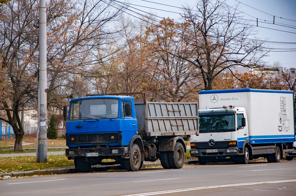 Киевская область, № АІ 5493 НМ — МАЗ-5337 [533700]; Днепропетровская область, № АА 0464 АК — Mercedes-Benz Atego 815
