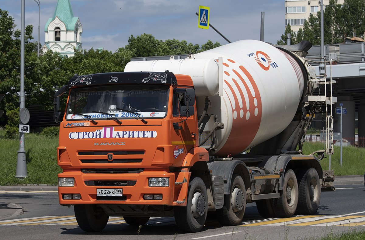 Москва, № У 032 НК 799 — КамАЗ-65201-B5(49)
