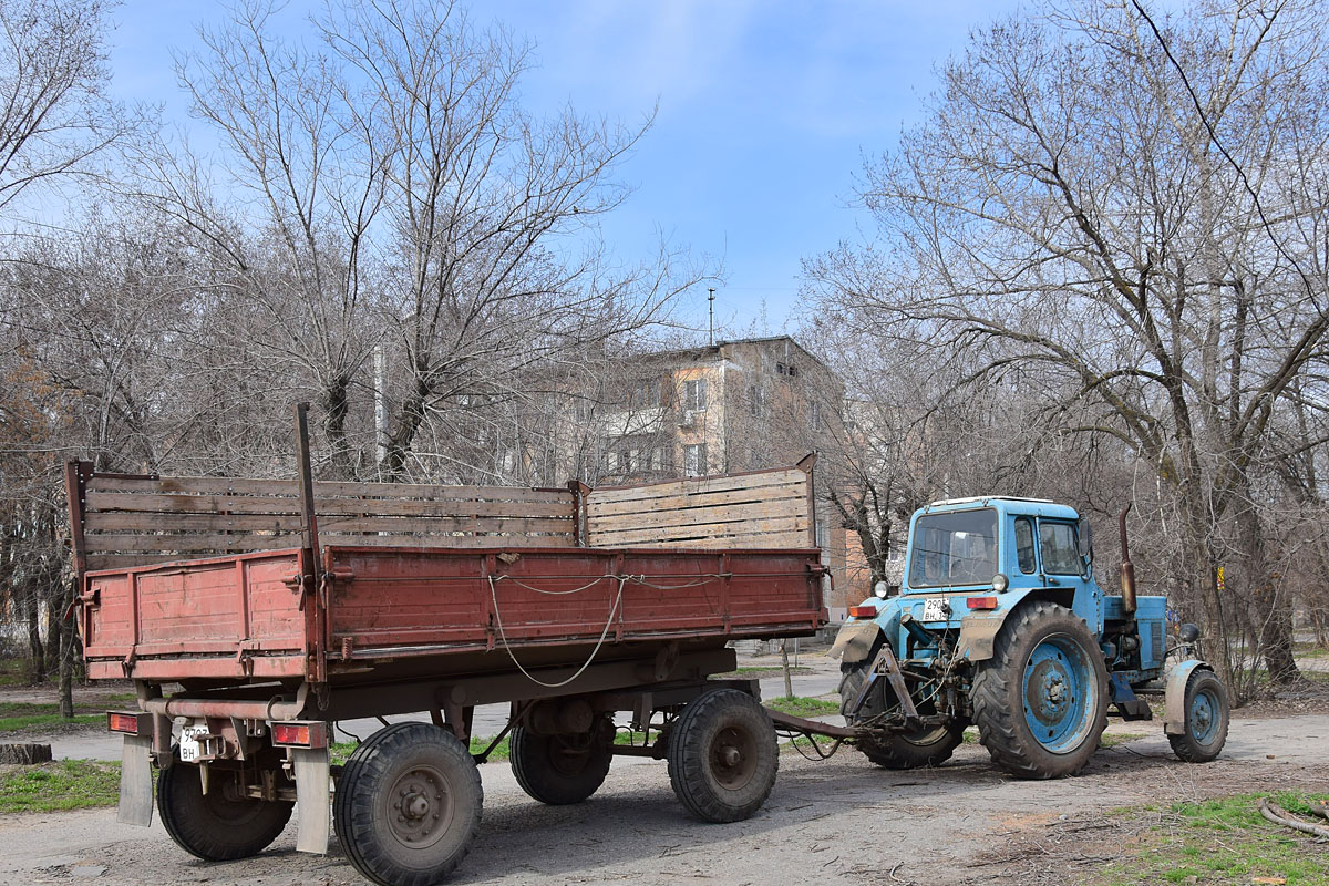 Волгоградская область, № 2905 ВН 34 — МТЗ-80; Волгоградская область, № 9793 ВН 34 — 2ПТС-4 (общая модель)