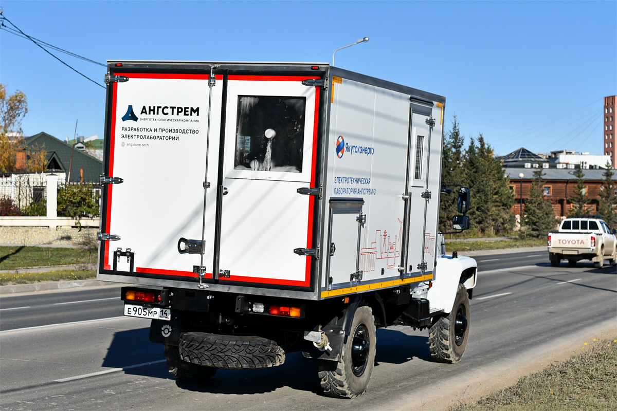 Саха (Якутия), № Е 905 МР 14 — ГАЗ-33088 «Садко»