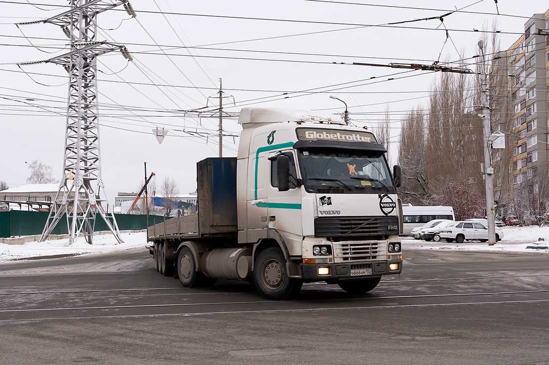 Башкортостан, № Н 666 НМ 102 — Volvo ('1993) FH12.380