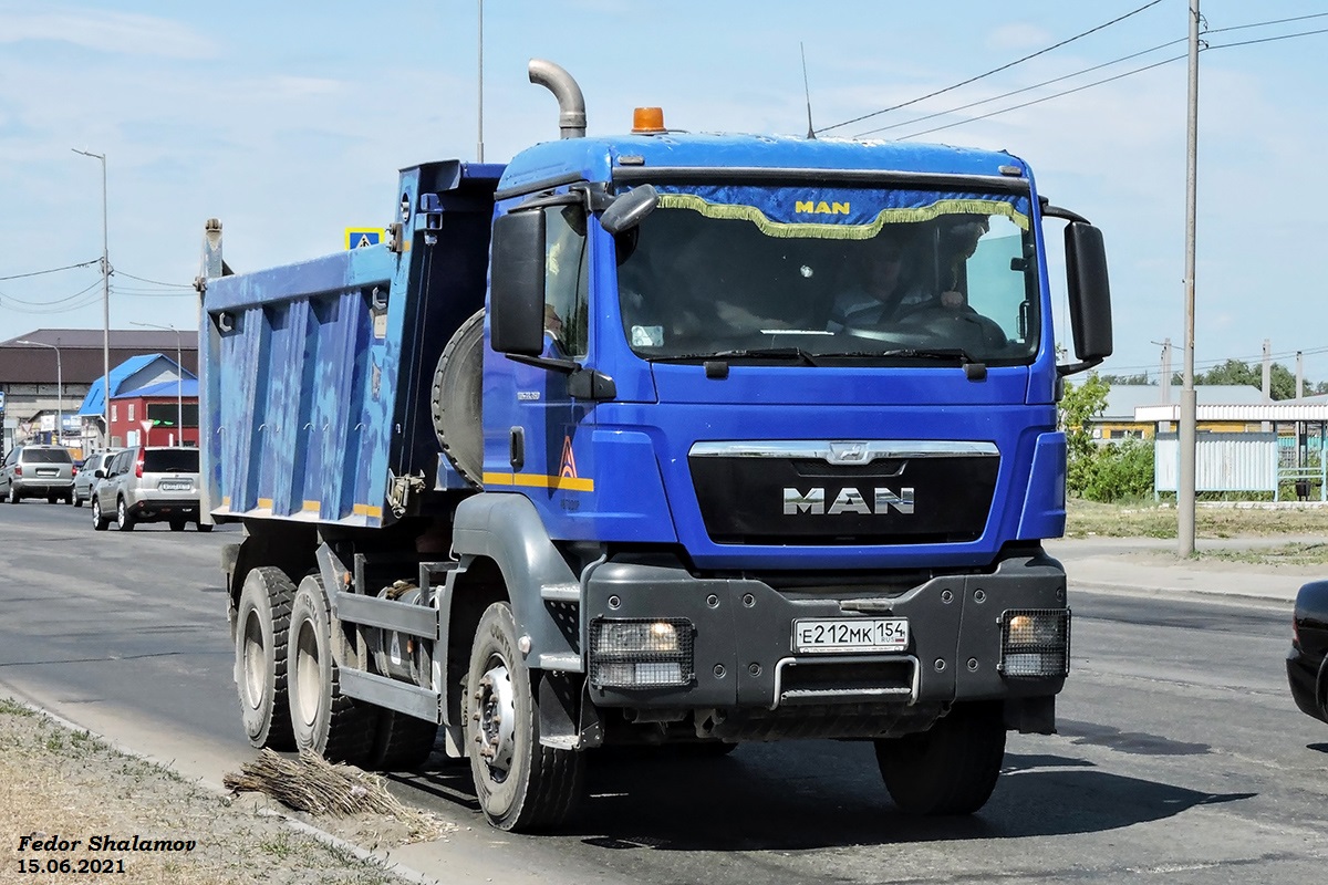 Новосибирская область, № Е 212 МК 154 — MAN TGS 33.360
