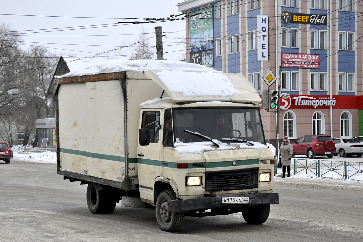 Алтайский край, № А 175 КА 122 — Mercedes-Benz T2 ('1967)