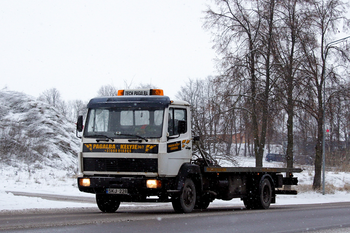 Литва, № SKJ 228 — Mercedes-Benz LK (общая модель)