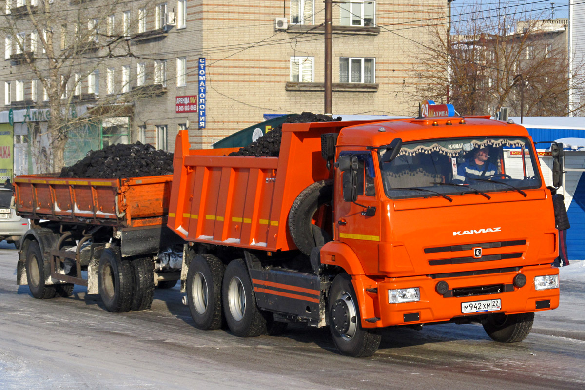 Алтайский край, № М 942 ХМ 22 — КамАЗ-65115-L4(19)