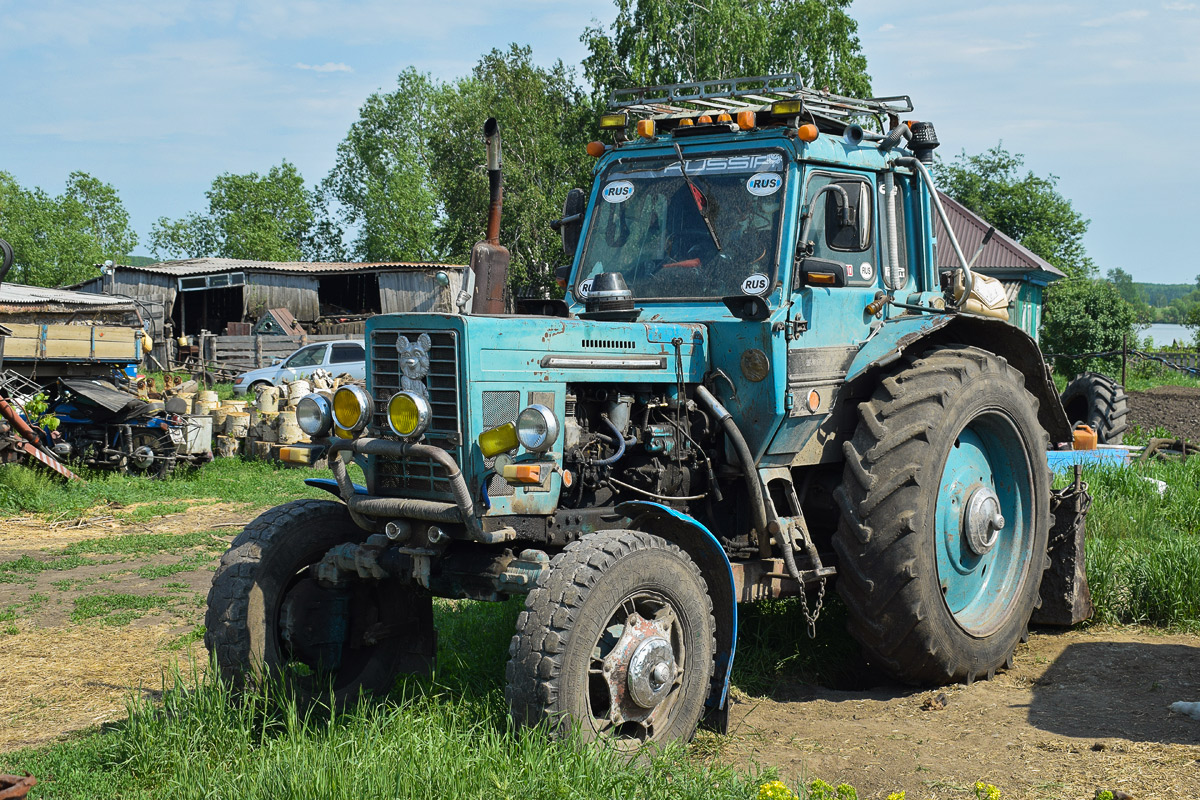 Алтайский край, № (22) Б/Н СТ 0755 — МТЗ-82; Алтайский край — Спецтехника с нечитаемыми на фото номерами