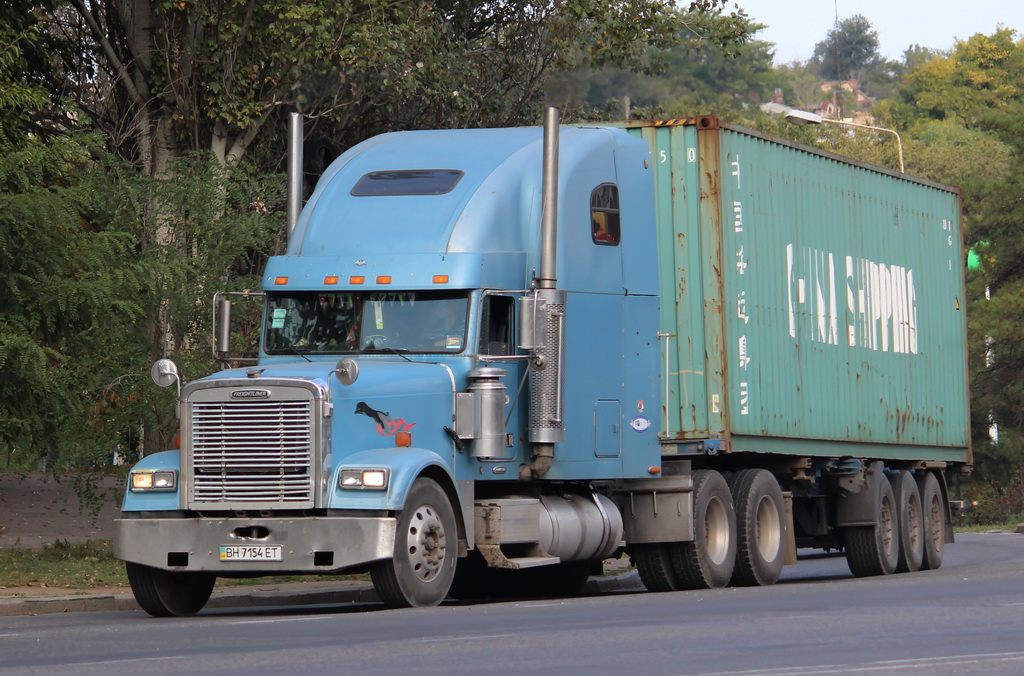 Одесская область, № ВН 7154 ЕТ — Freightliner FLD 132 Classic XL