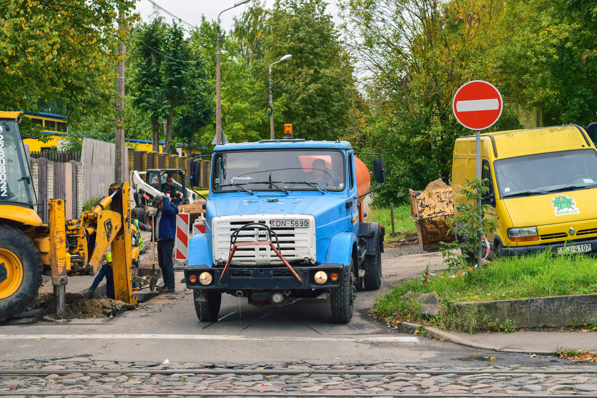 Латвия, № DN-5690 — ЗИЛ-433362