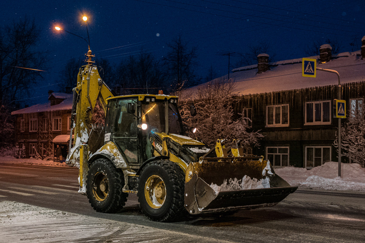 Архангельская область, № 2458 АЕ 29 — Caterpillar 444