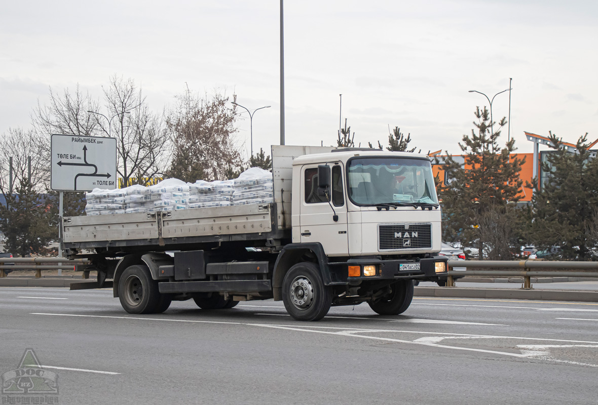Алматы, № 041 ACJ 02 — MAN M90 (общая модель)
