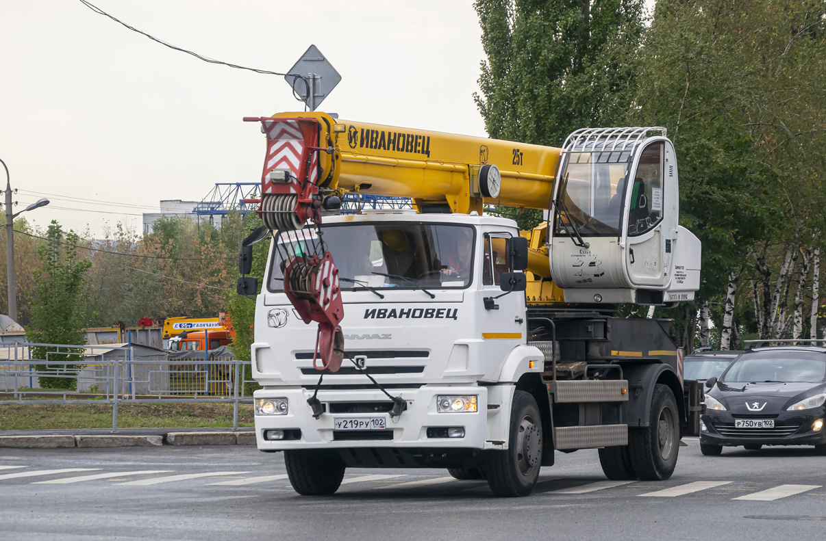 Башкортостан, № У 219 РУ 102 — КамАЗ-53605-L4(19)