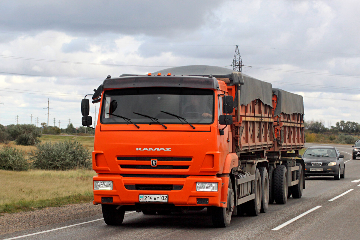 Алматы, № 214 WY 02 — КамАЗ-65115 [XWC]