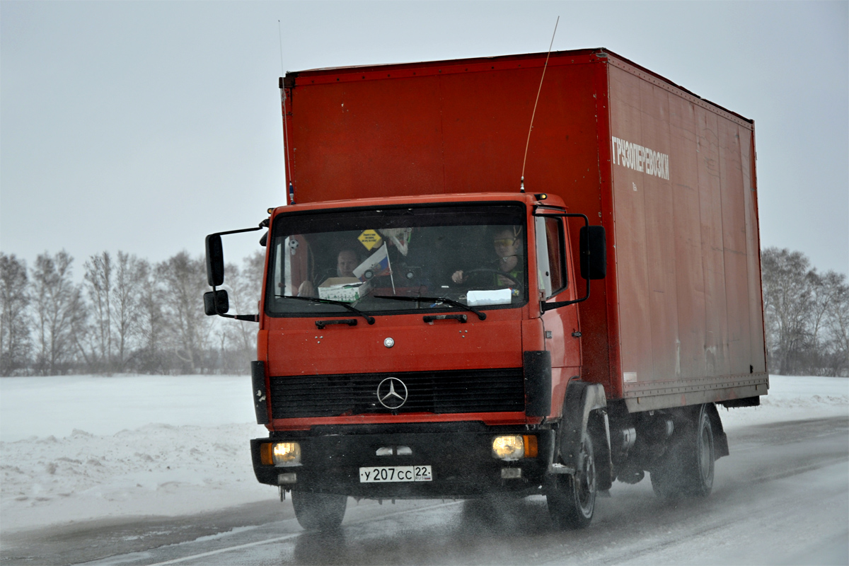 Алтайский край, № У 207 СС 22 — Mercedes-Benz LK 814