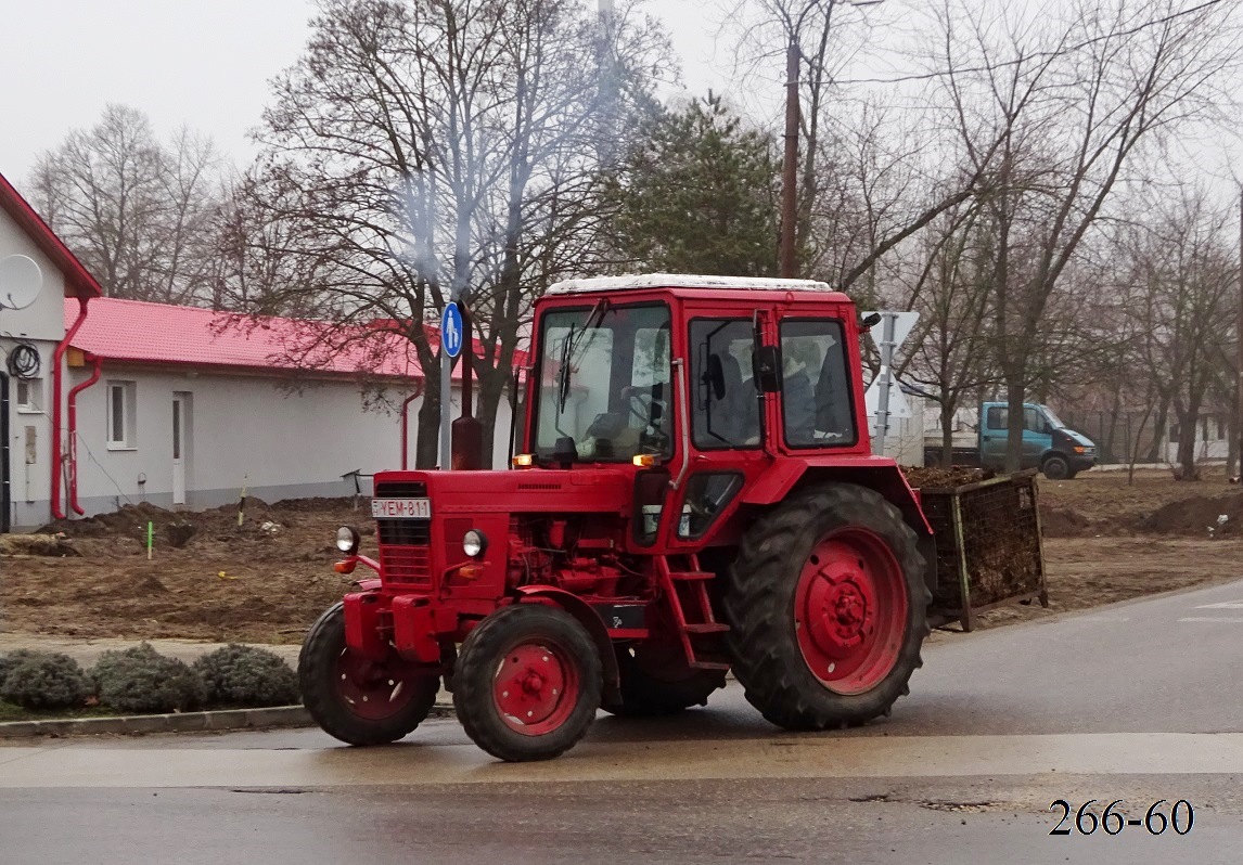Венгрия, № YEM-811 — МТЗ-80; Венгрия — Трактора с навесным оборудованием для транспортировки ящиков