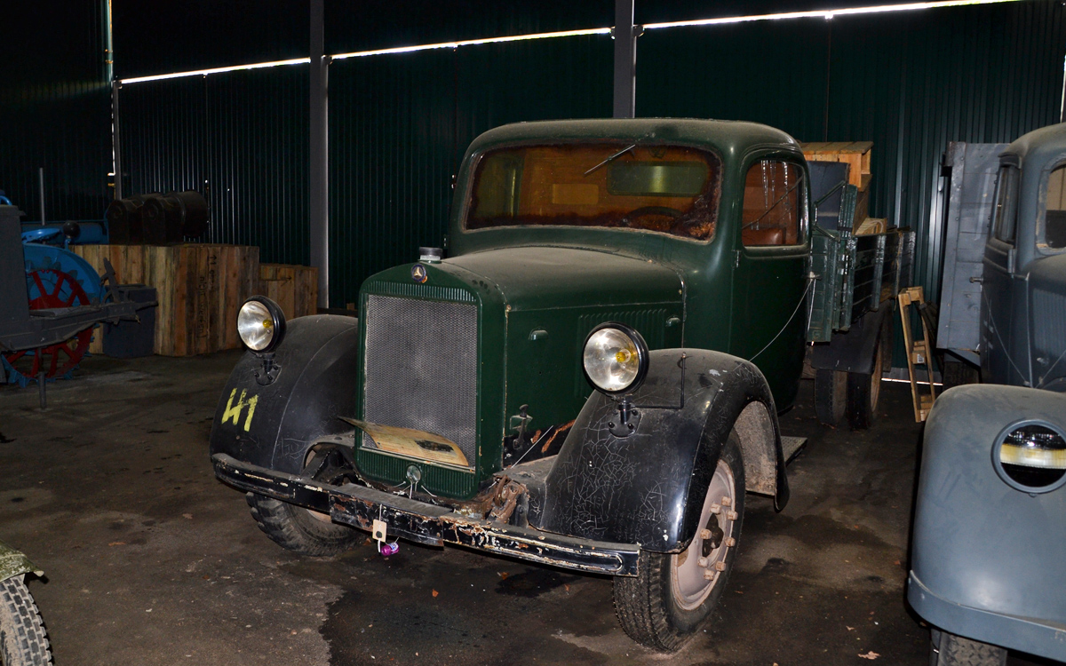 Калужская область, № (40) Б/Н 0049 — Mercedes-Benz L-Series