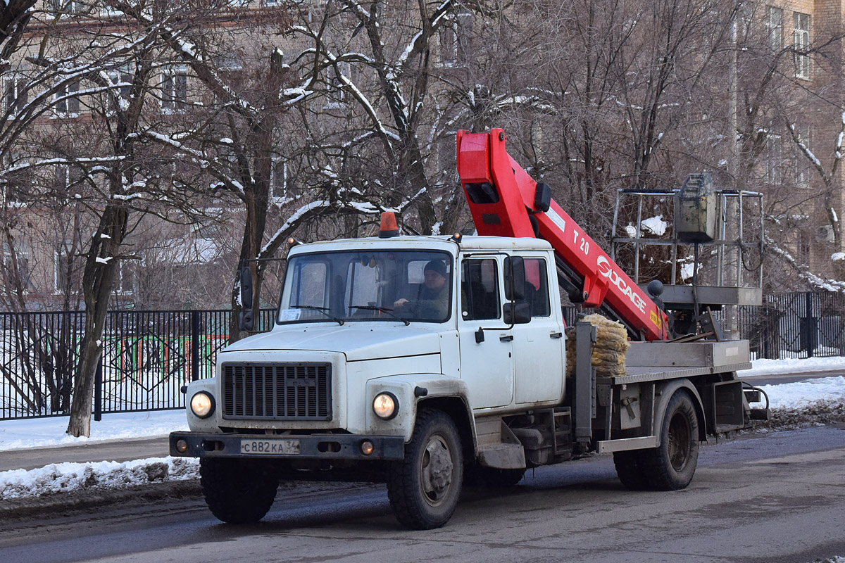 Волгоградская область, № С 882 КА 34 — ГАЗ-3309