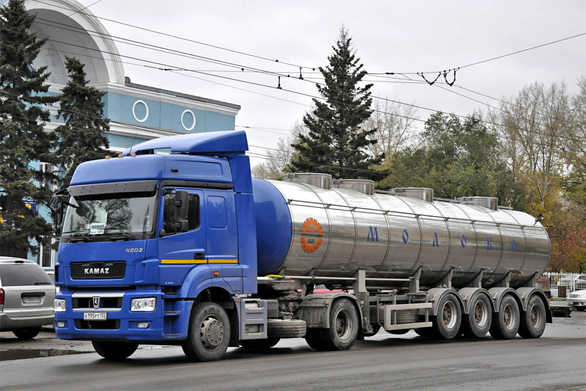 Алтайский край, № А 195 РТ 122 — КамАЗ-5490-S5(87)