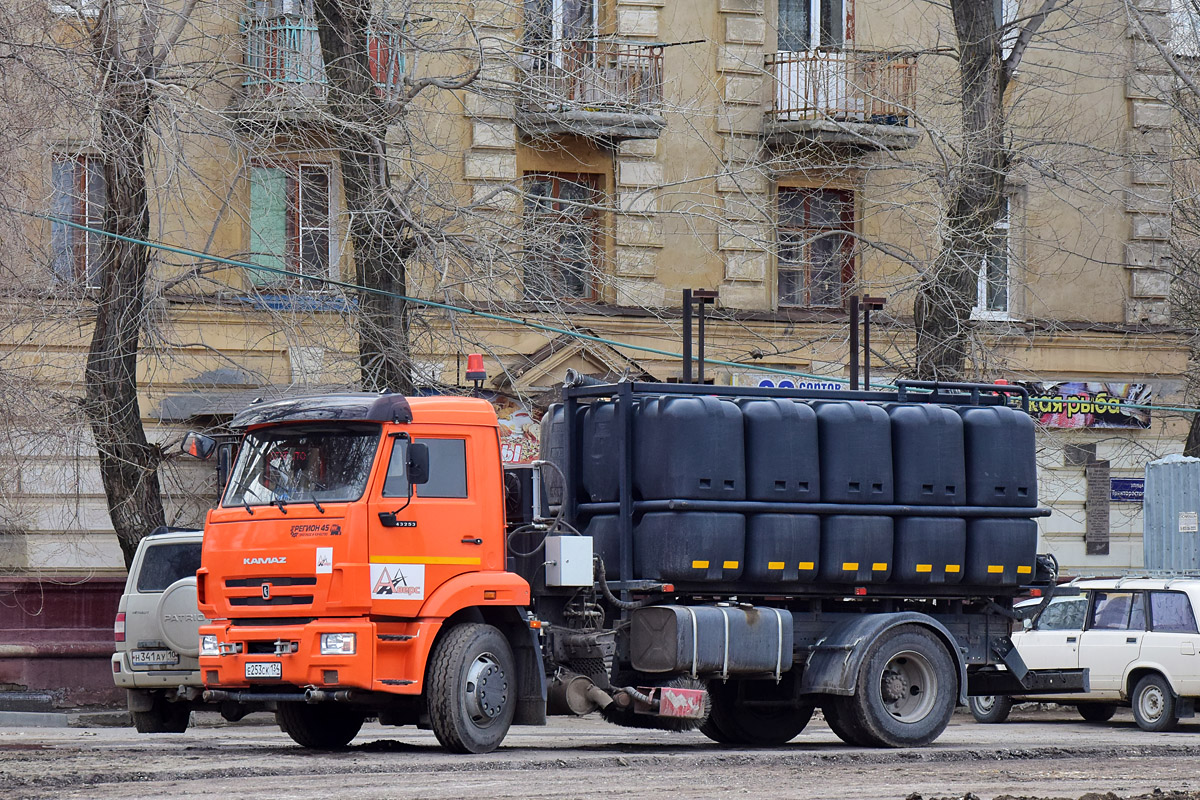 Волгоградская область, № Е 253 СК 134 — КамАЗ-43253-G5(69)