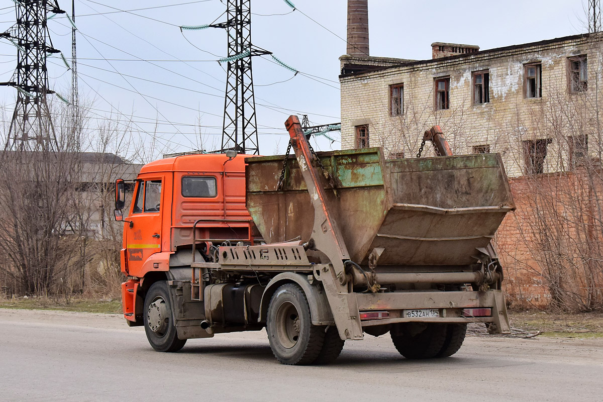 Волгоградская область, № В 532 АН 134 — КамАЗ-43253-R4(28)