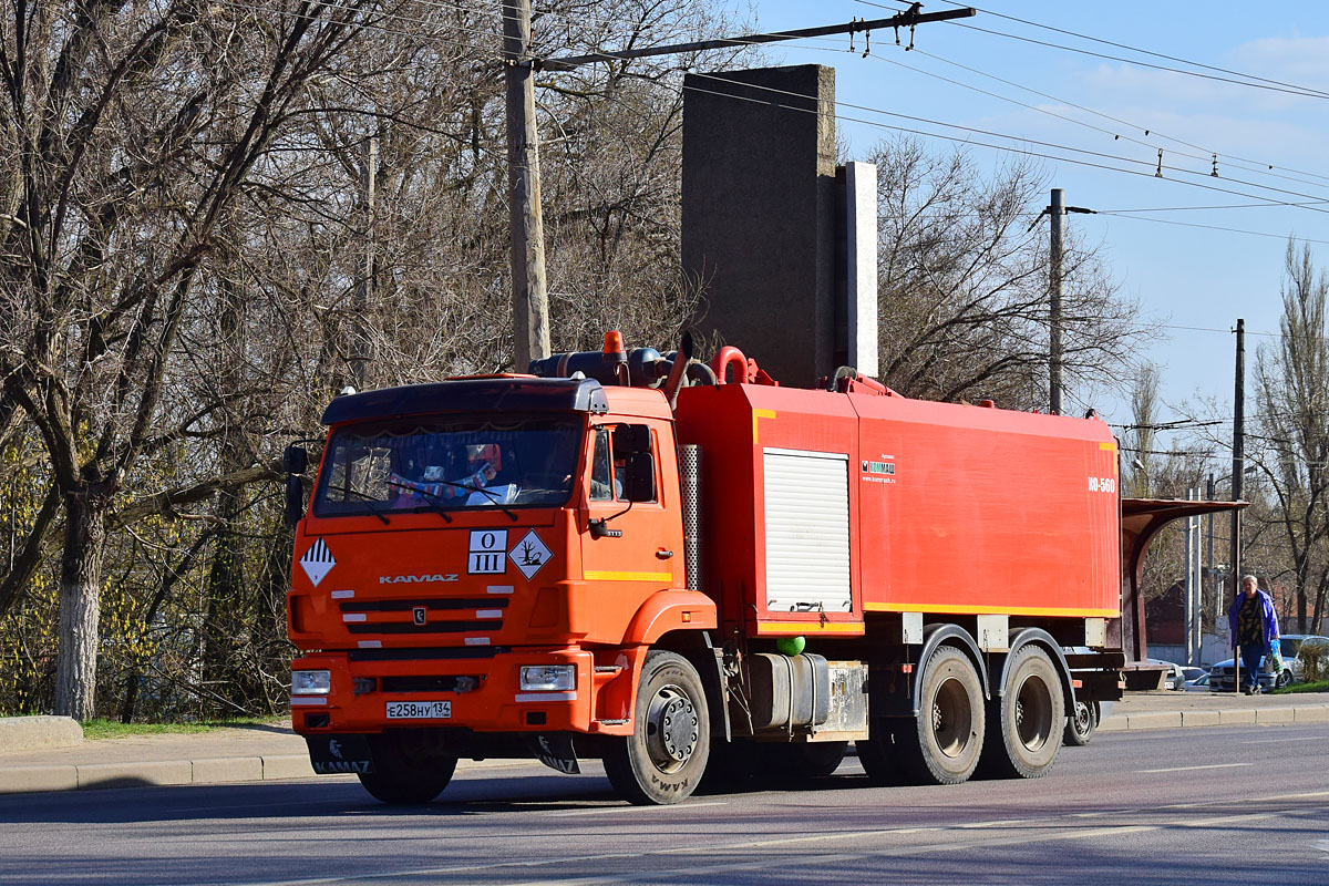 Волгоградская область, № Е 258 НУ 134 — КамАЗ-65115-A5(48)