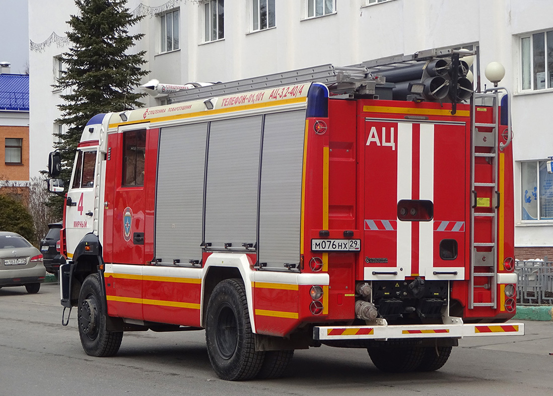 Архангельская область, № М 076 НХ 29 — КамАЗ-5387-RF(08) [53870F-R]