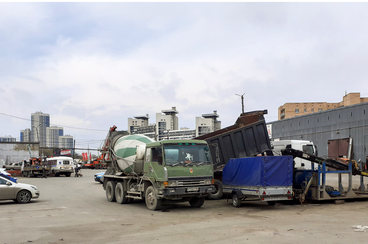 Свердловская область, № Р 733 МТ 196 — Mitsubishi Fuso (общая модель)