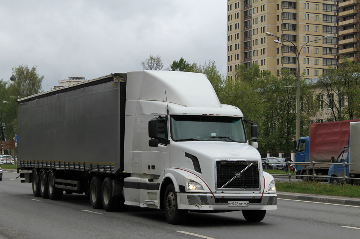 Кировская область, № Р 916 ОМ 43 — Volvo VNL630
