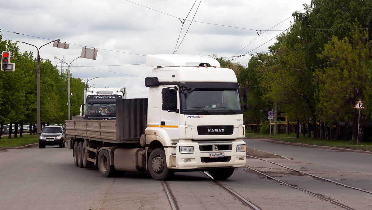 Башкортостан, № В 443 НР 702 — КамАЗ-5490-DC(87)