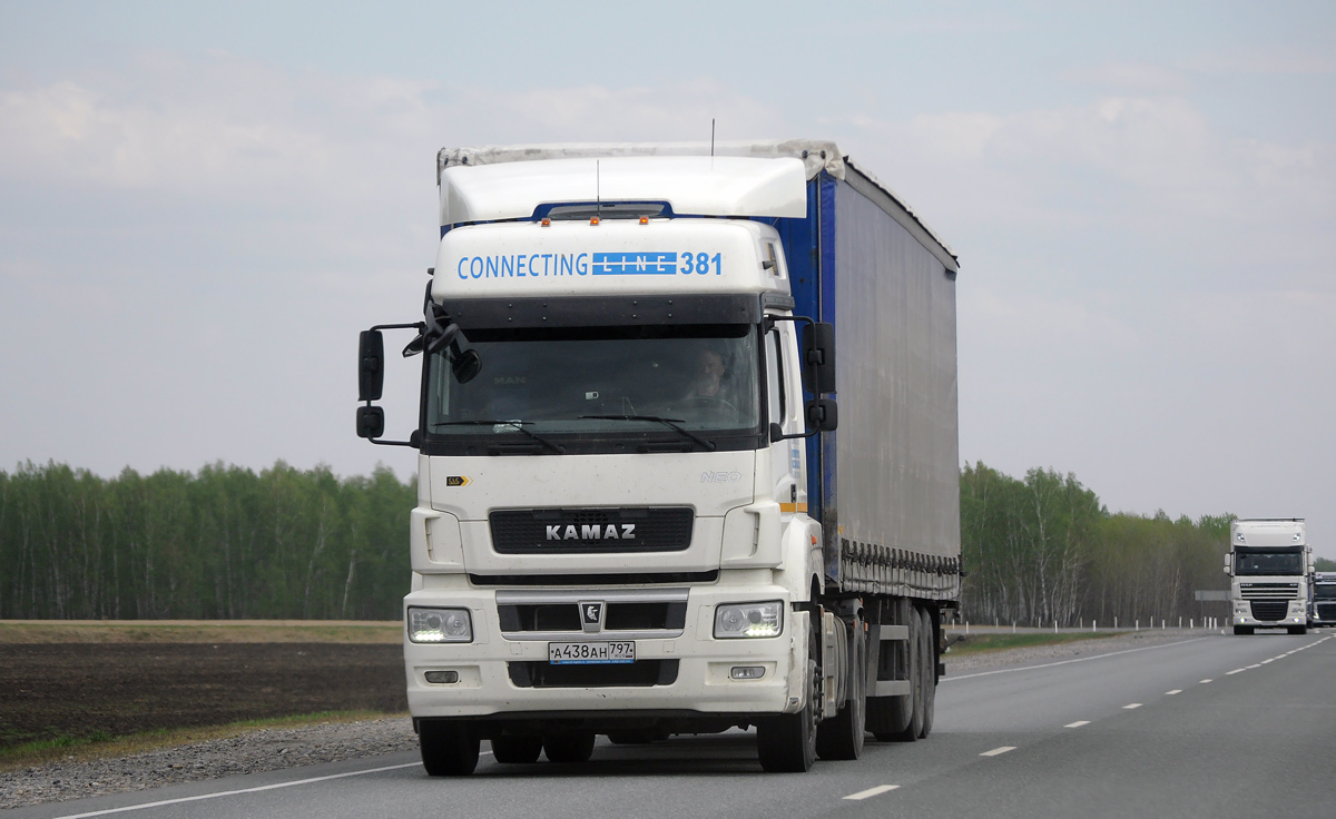 Москва, № А 438 АН 797 — КамАЗ-5490-DC(87)