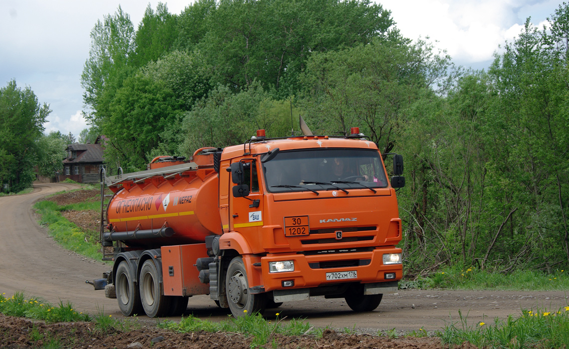Санкт-Петербург, № У 702 ХМ 178 — КамАЗ-65115-A4(23)