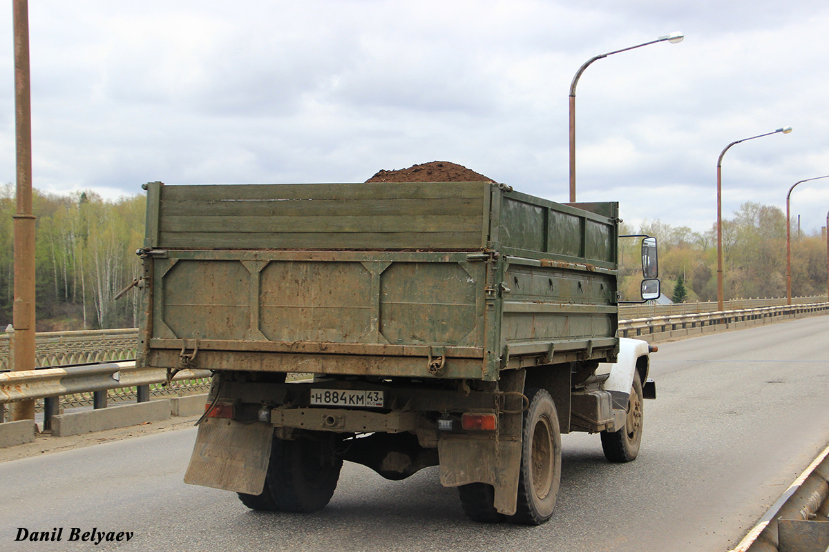 Кировская область, № Н 884 КМ 43 — ГАЗ-3309