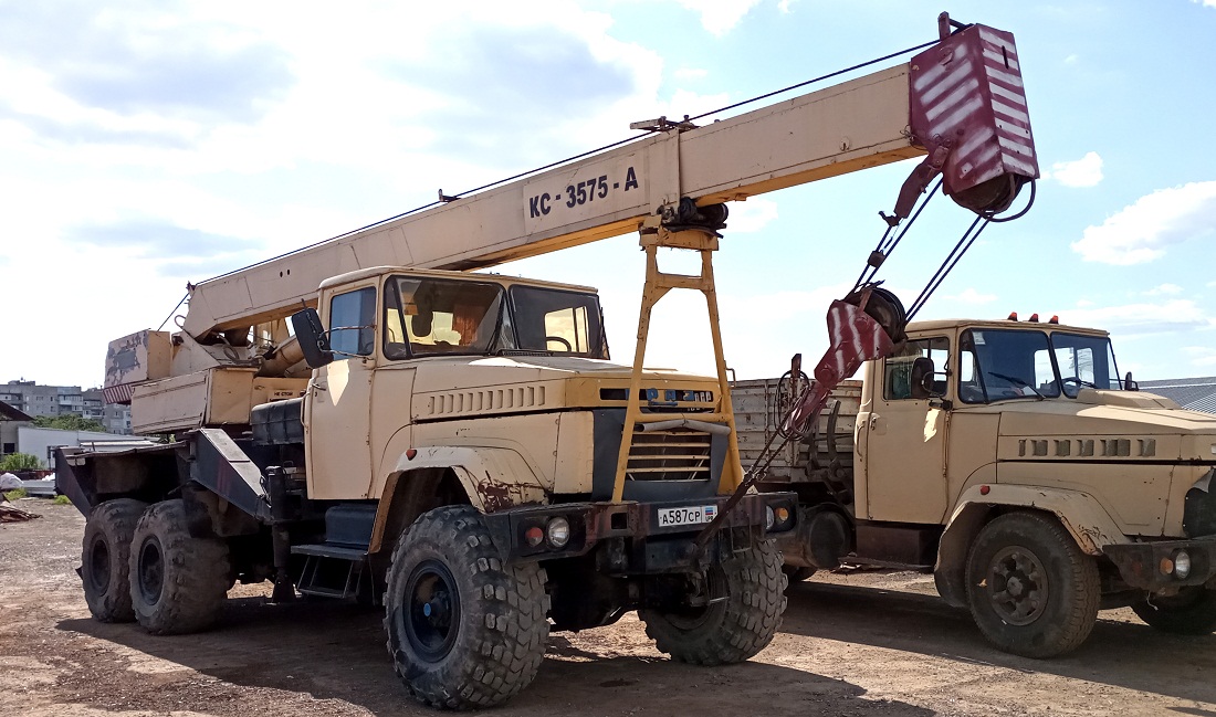 Луганская область, № А 587 СР — КрАЗ-260