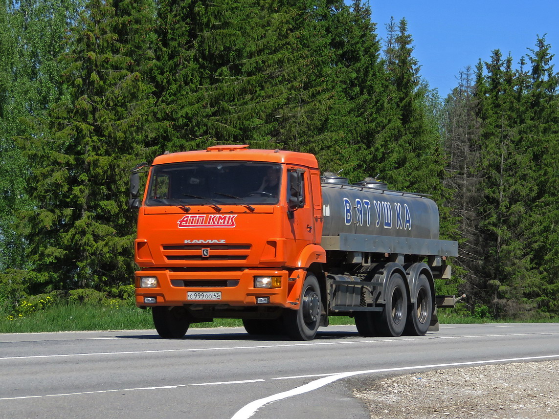 Кировская область, № С 999 ОО 43 — КамАЗ-65115-D3(97)