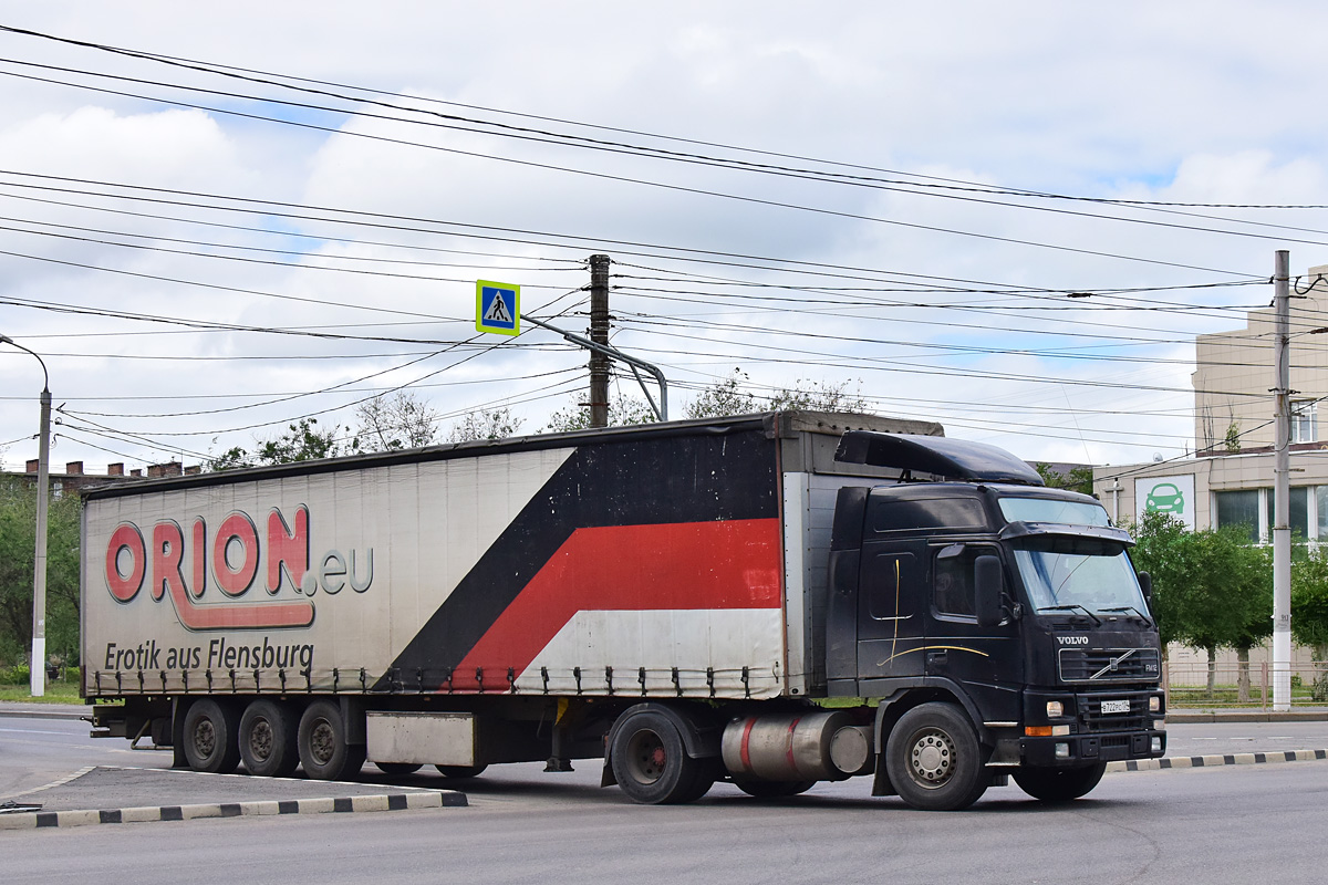 Волгоградская область, № В 722 РС 134 — Volvo ('1998) FM-Series