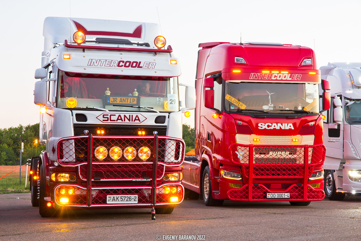 Витебская область, № АК 5726-2 — Scania ('1996) R114L; Гродненская область, № ОО 0001-4 — Scania ('2016) S450; Московская область — Фестиваль Truckfest 2022