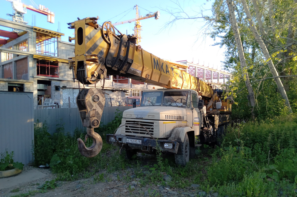 Свердловская область, № Е 752 АО 96 — КрАЗ-250
