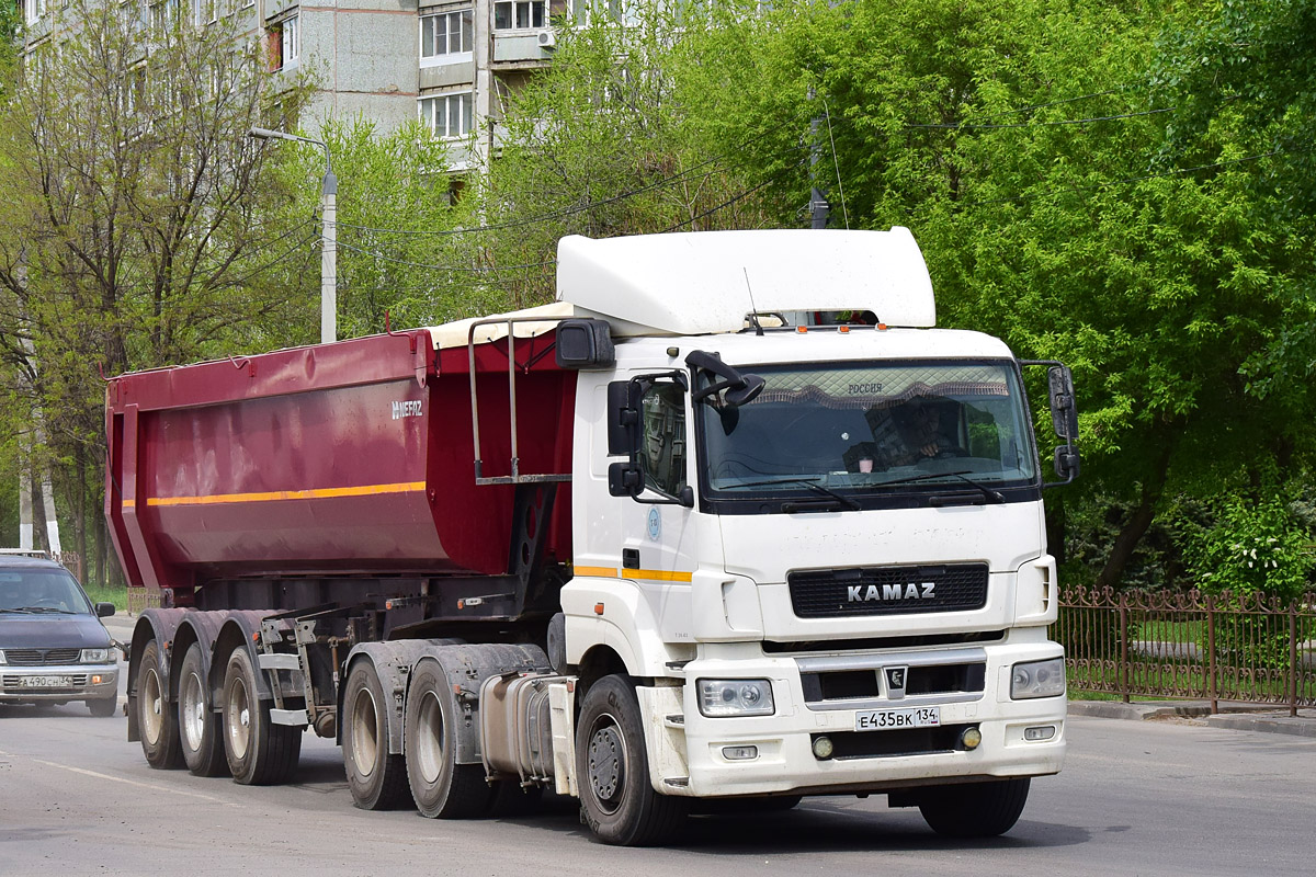 Волгоградская область, № Е 435 ВК 134 — КамАЗ-65206-T5(68)
