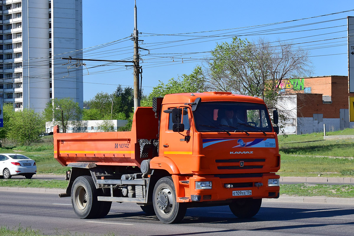 Волгоградская область, № Е 109 ХЕ 134 — КамАЗ-43255-G5(69)